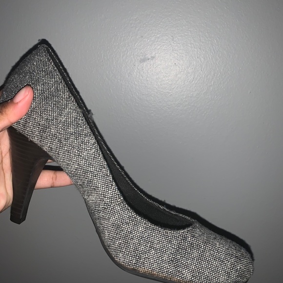 Heels - Picture 3 of 6